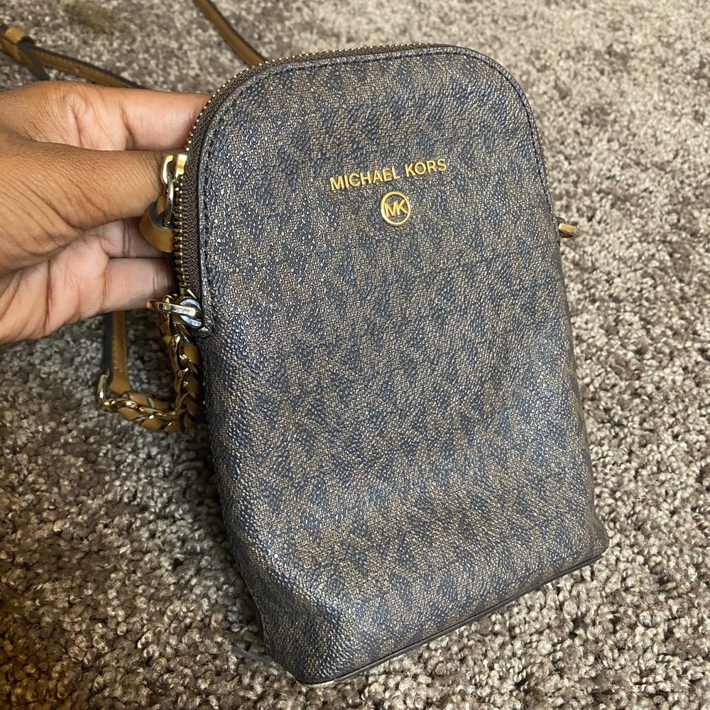 Michael Kors crossbody 🤩